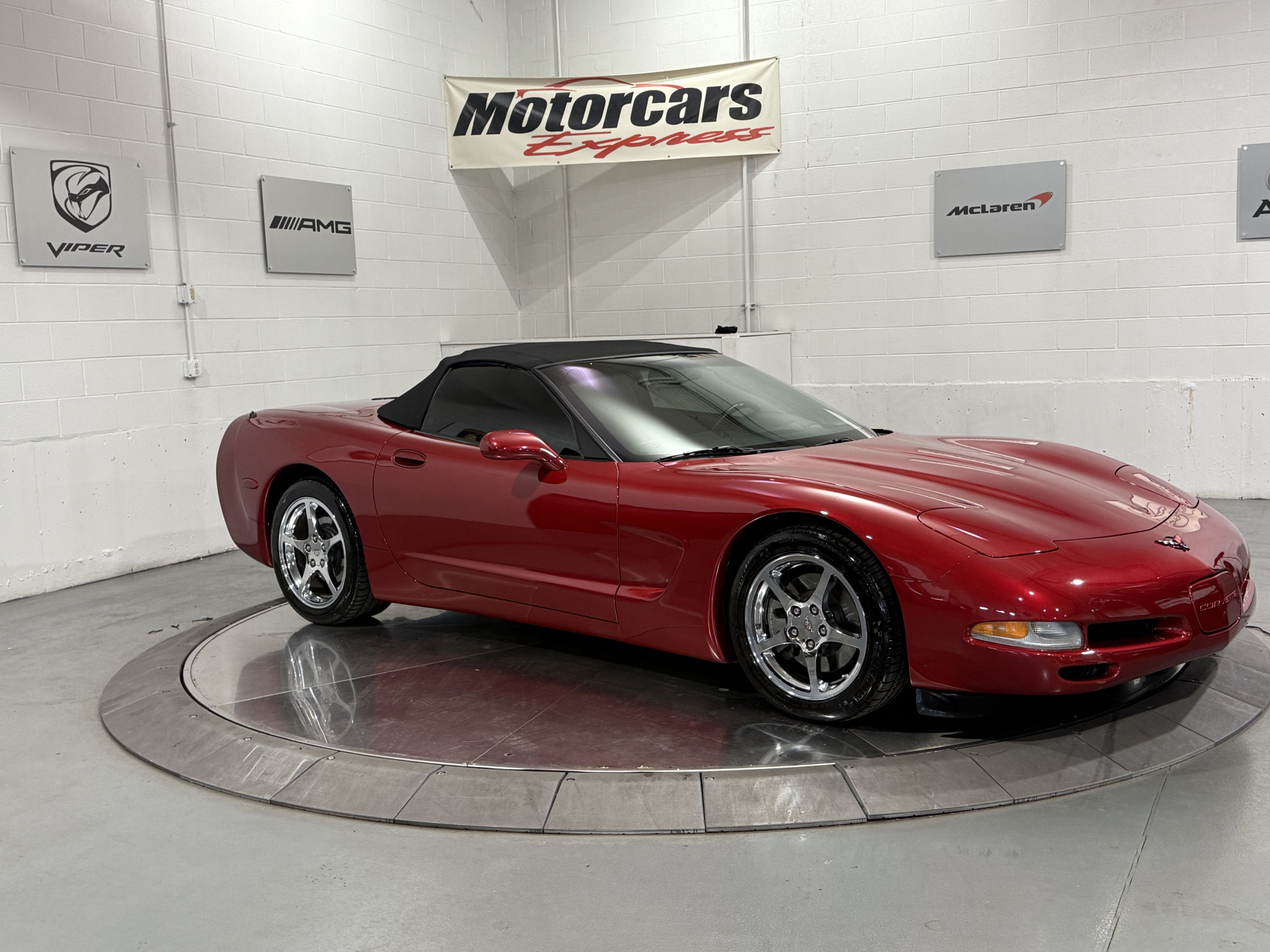 2004 Chevrolet Corvette photo 7