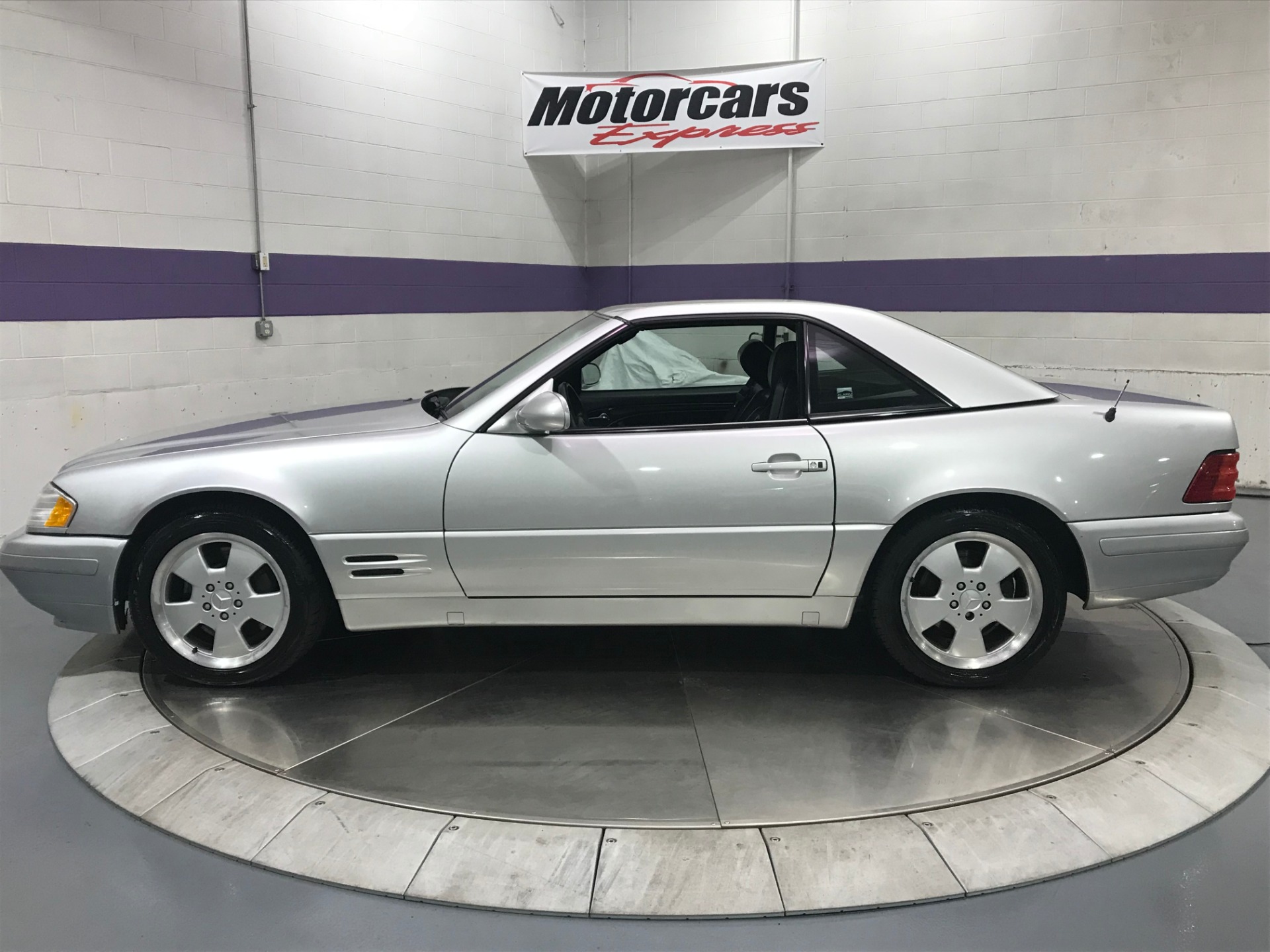 Used-1999-Mercedes-Benz-SL-Class-SL-500
