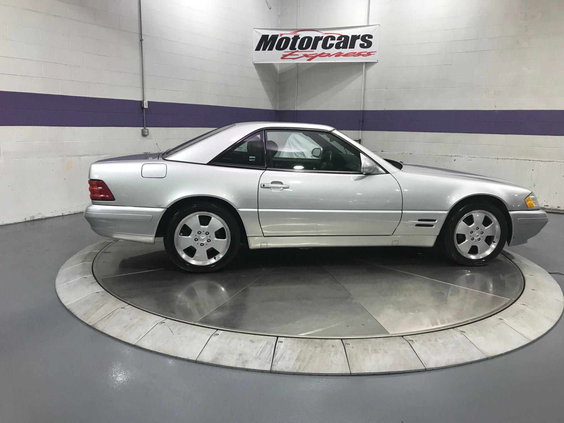 Used-1999-Mercedes-Benz-SL-Class-SL-500