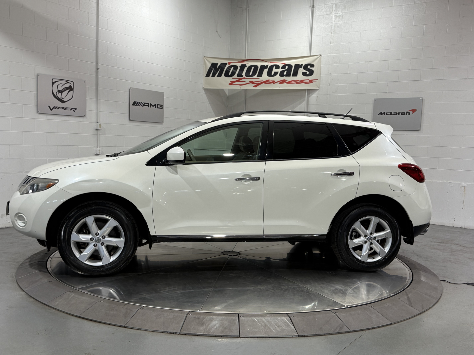 2009 Nissan Murano photo 2