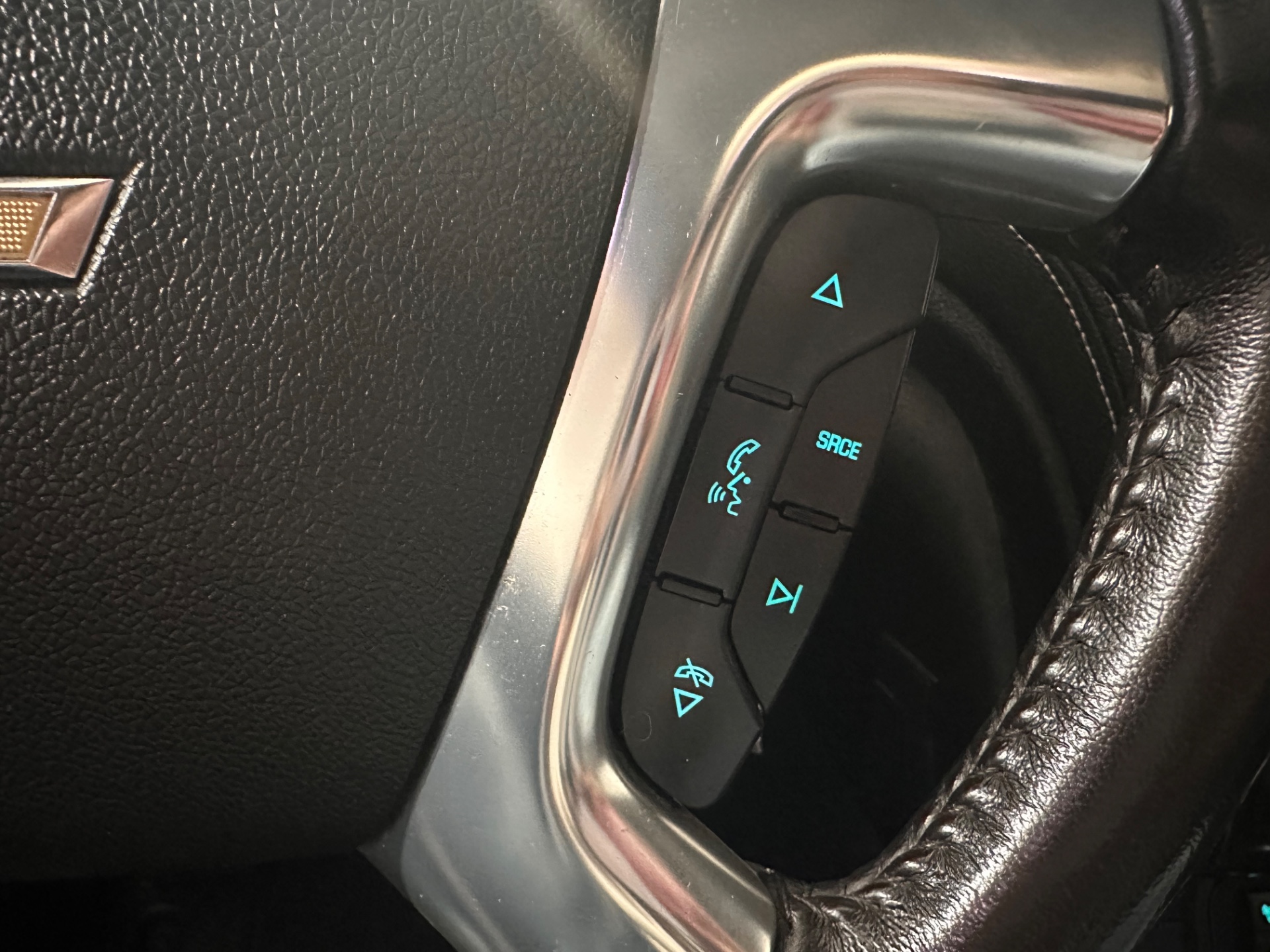 2016 Chevrolet Traverse 2LT - Photo 15