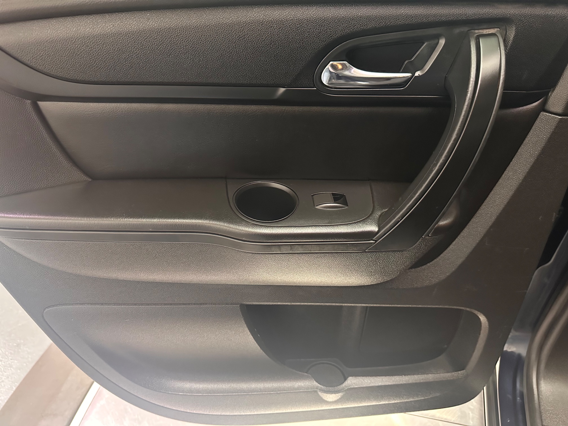 2016 Chevrolet Traverse 2LT - Photo 23