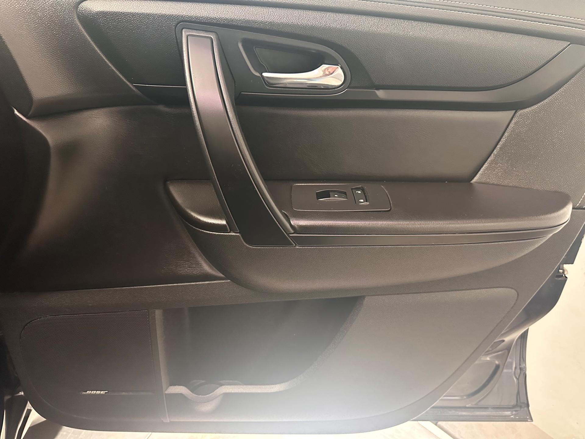 2016 Chevrolet Traverse 2LT - Photo 27