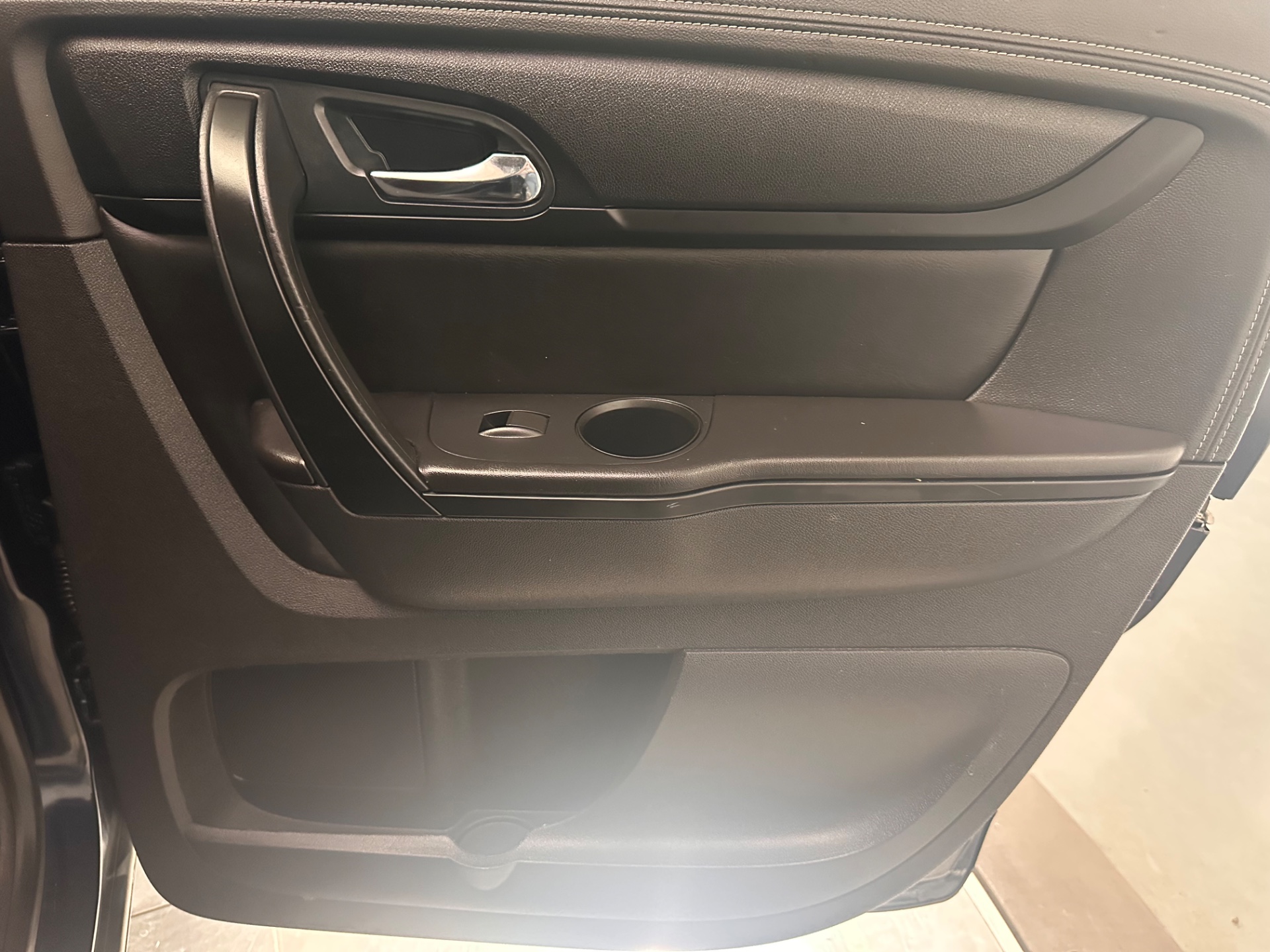 2016 Chevrolet Traverse 2LT - Photo 29