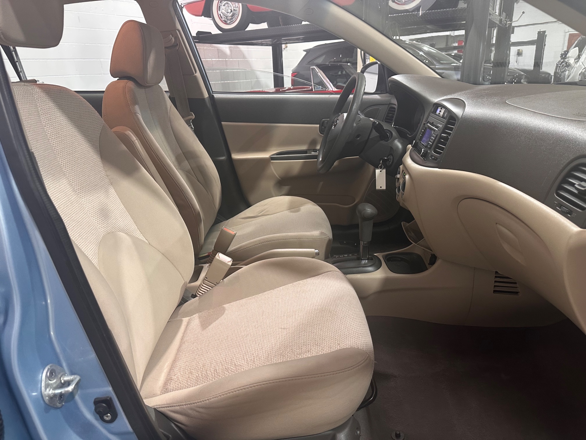 2011 Hyundai Accent GLS - Photo 20