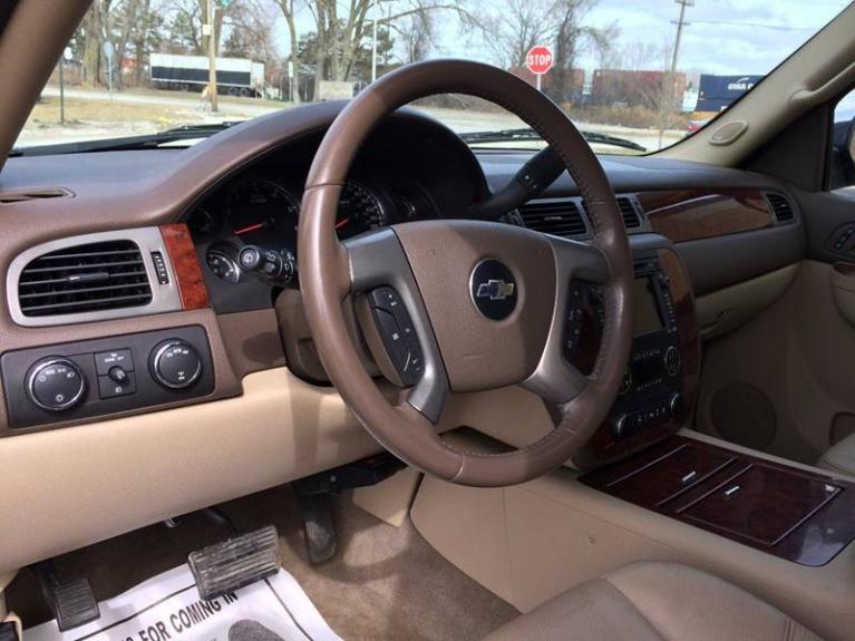 Used-2010-Chevrolet-Suburban-LTZ-1500-4x4-4dr-SUV