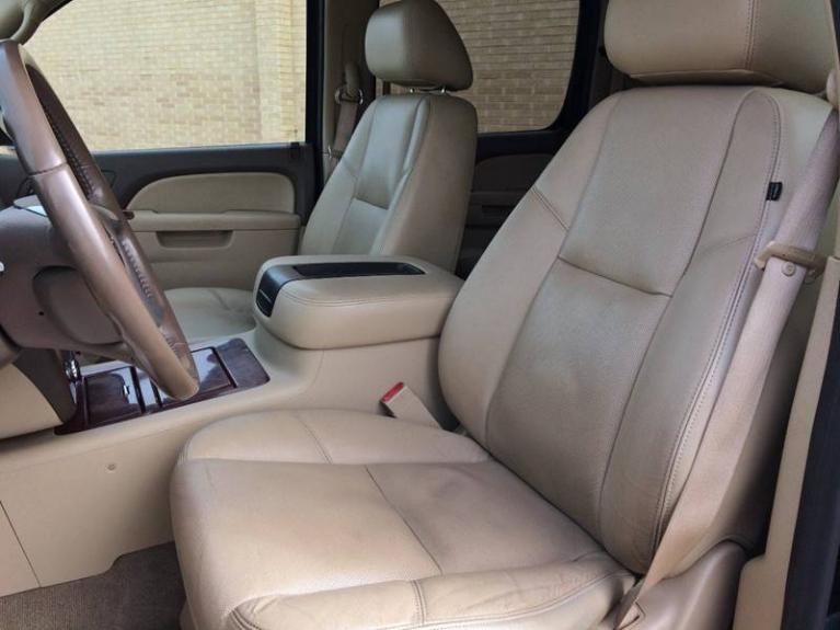 Used-2010-Chevrolet-Suburban-LTZ-1500-4x4-4dr-SUV