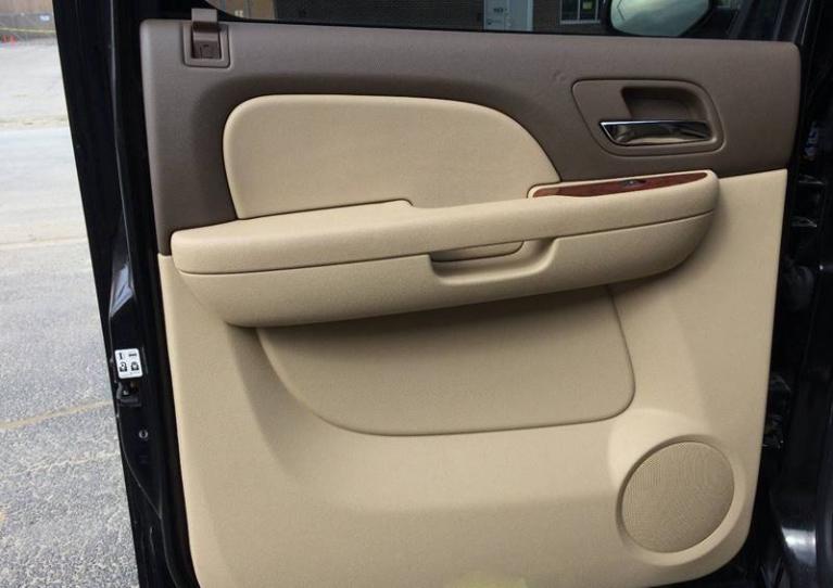 Used-2010-Chevrolet-Suburban-LTZ-1500-4x4-4dr-SUV