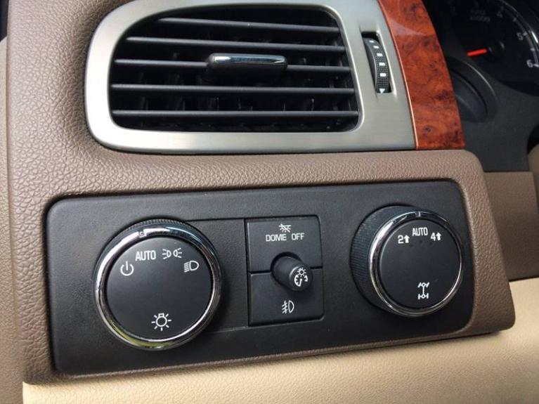 Used-2010-Chevrolet-Suburban-LTZ-1500-4x4-4dr-SUV