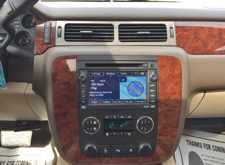 Used-2010-Chevrolet-Suburban-LTZ-1500-4x4-4dr-SUV