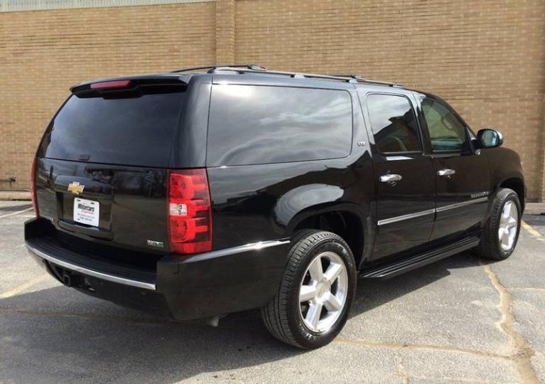 Used-2010-Chevrolet-Suburban-LTZ-1500-4x4-4dr-SUV