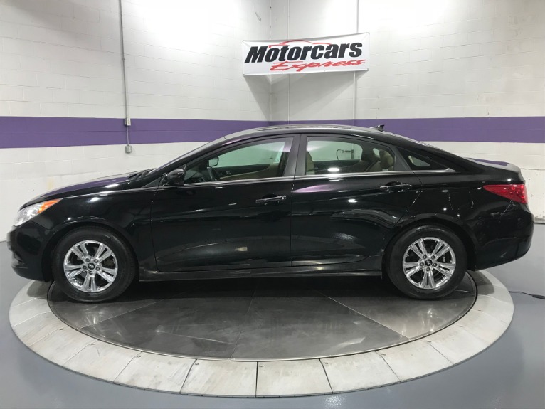 Used-2012-Hyundai-Sonata-GLS