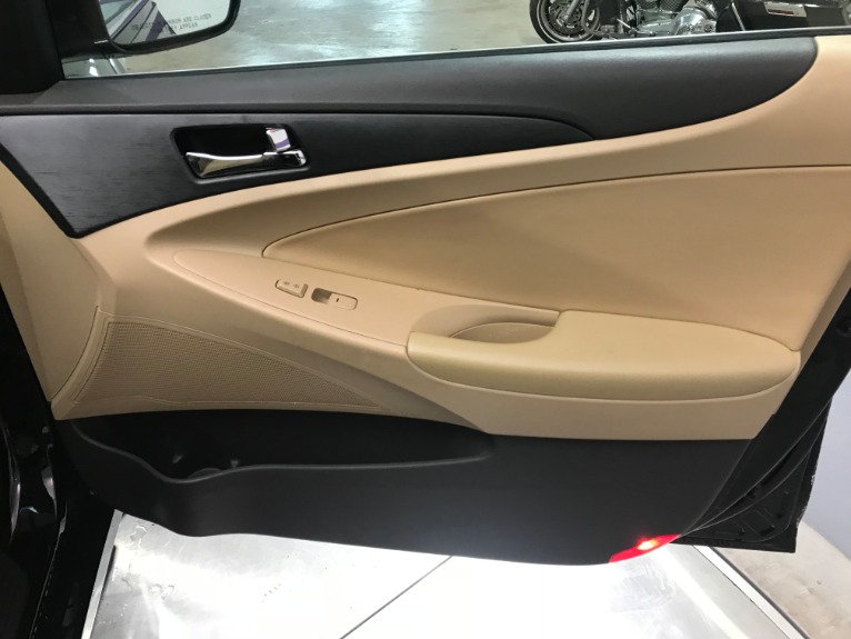 Used-2012-Hyundai-Sonata-GLS