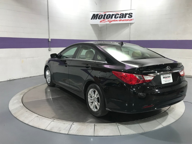 Used-2012-Hyundai-Sonata-GLS