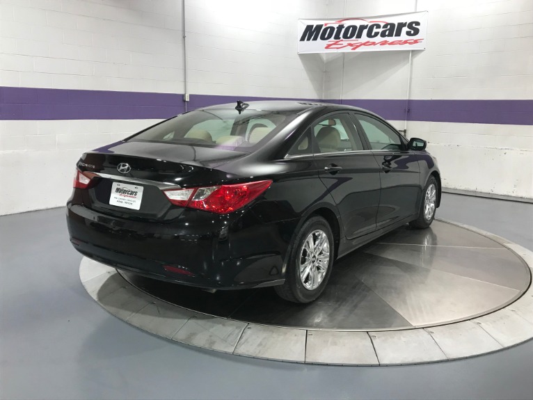 Used-2012-Hyundai-Sonata-GLS