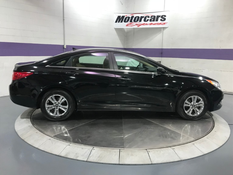 Used-2012-Hyundai-Sonata-GLS