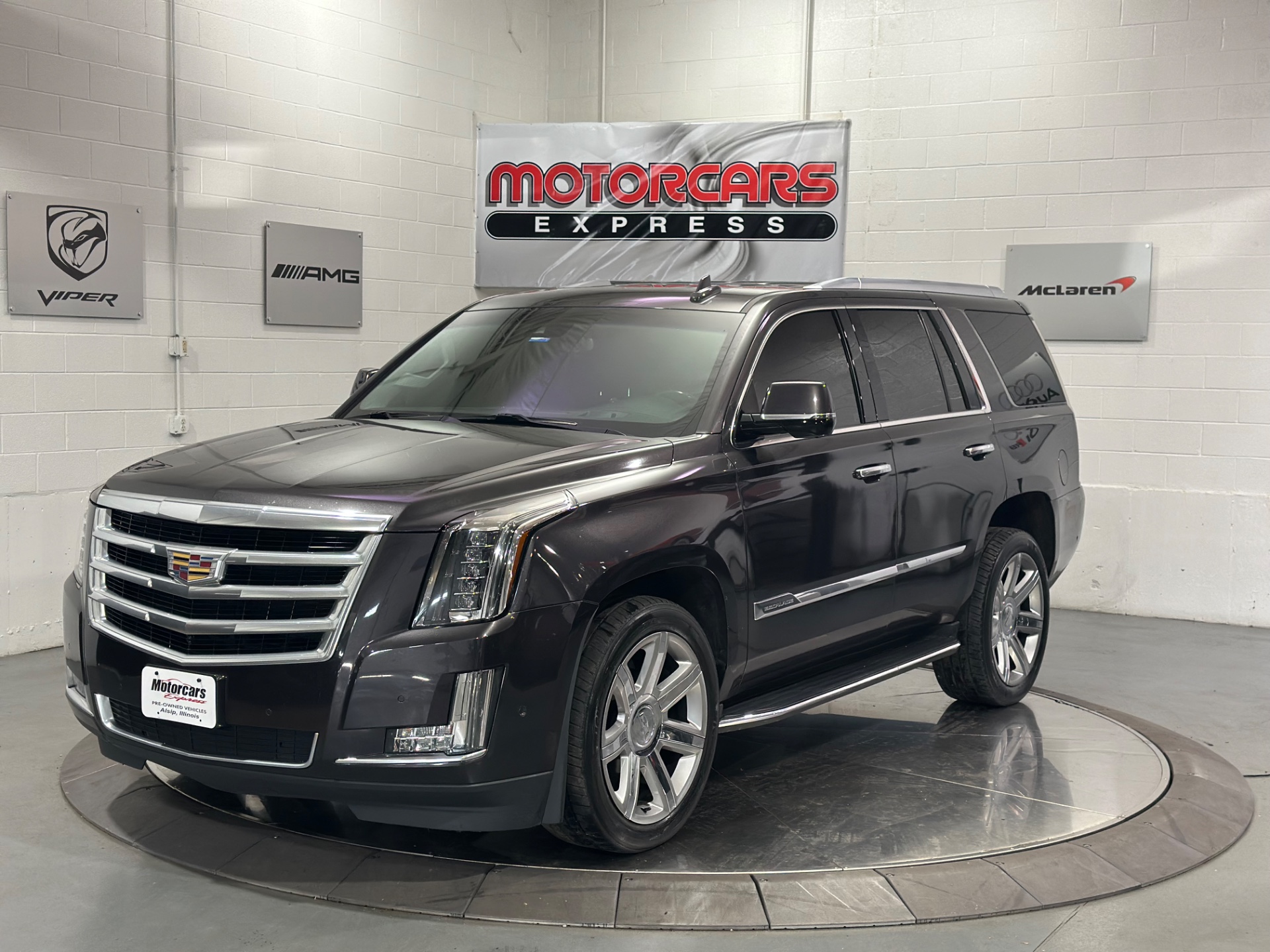 2018 Cadillac Escalade AWD Luxury's photo