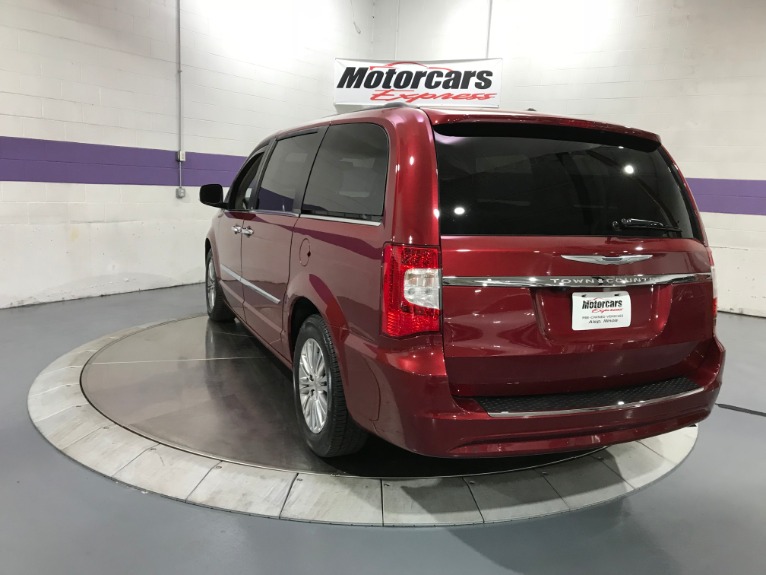 Used-2013-Chrysler-Town-and-Country-Touring-L