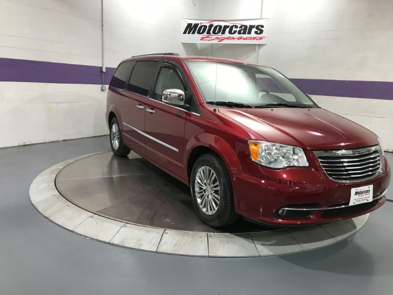 Used-2013-Chrysler-Town-and-Country-Touring-L