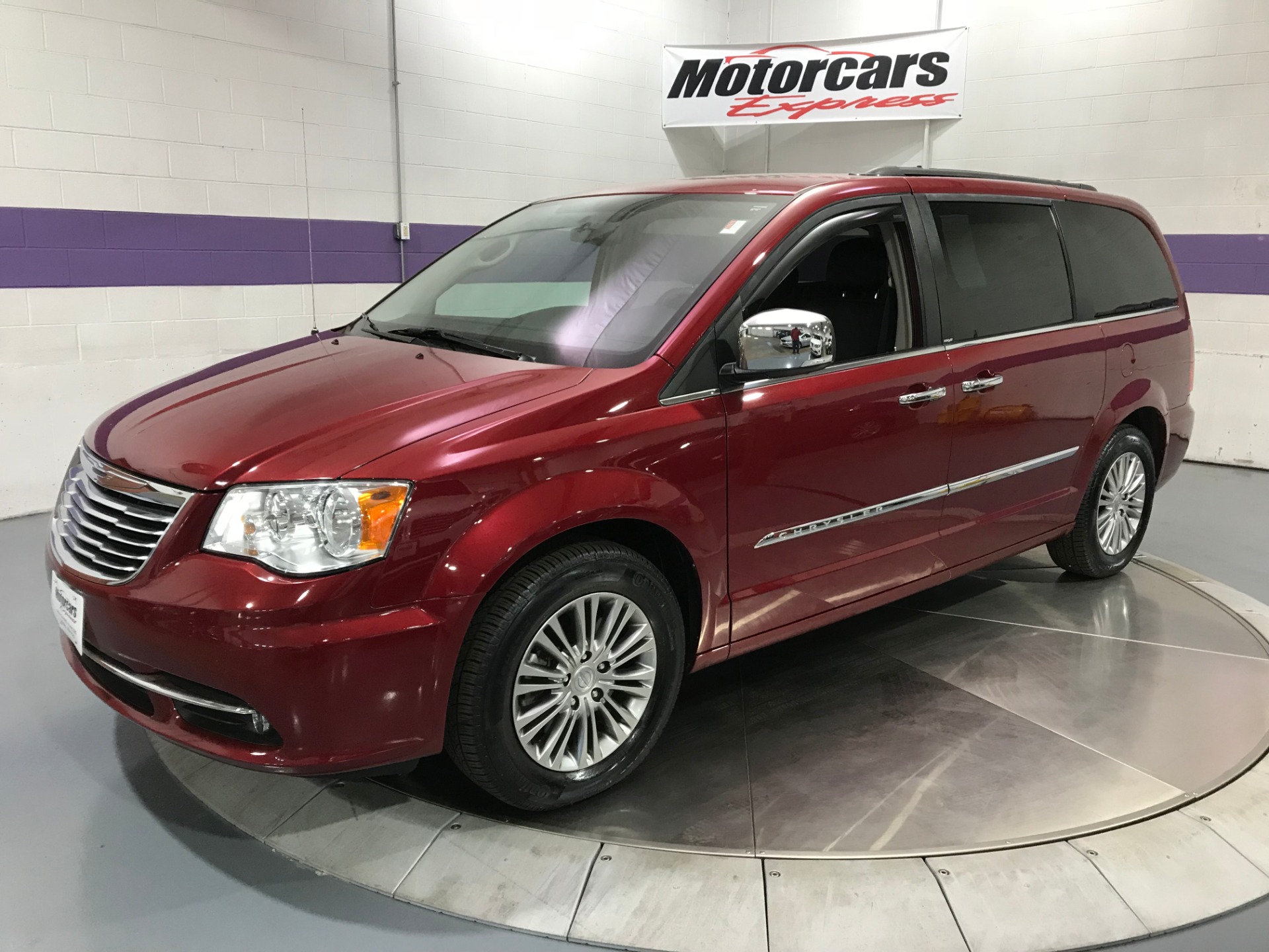 2013 Chrysler Town and Country TouringL Stock 24589 for