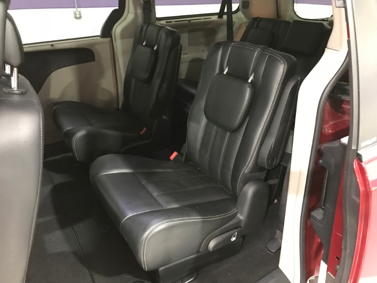 Used-2013-Chrysler-Town-and-Country-Touring-L