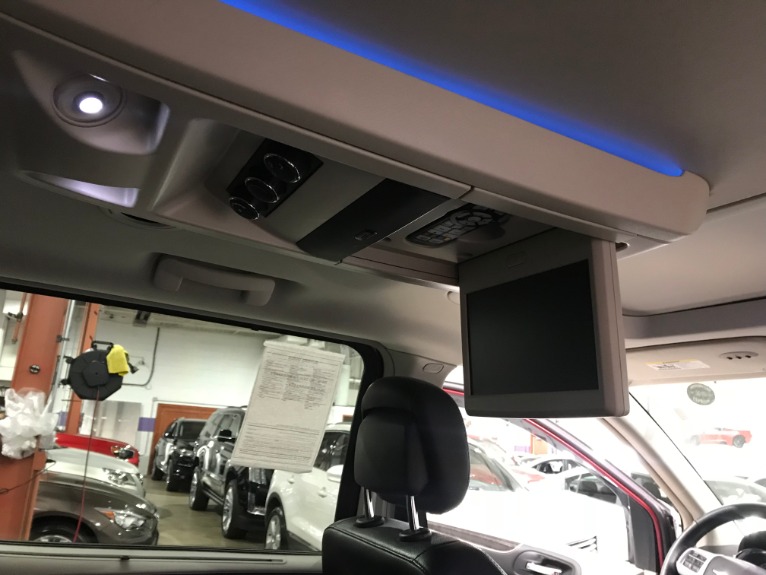Used-2013-Chrysler-Town-and-Country-Touring-L