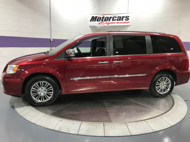 2013 Chrysler Town and Country TouringL Stock 24589 for