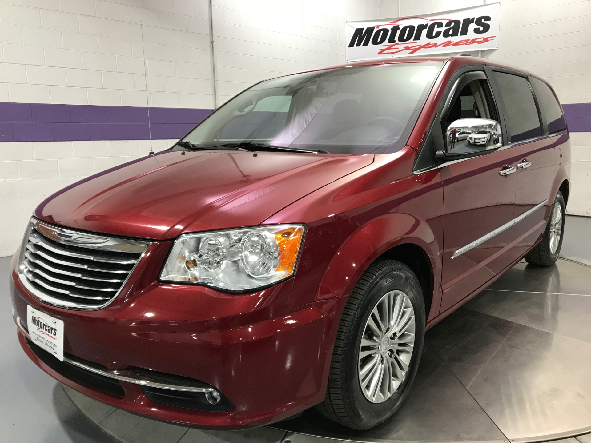 2013 Chrysler Town and Country TouringL Stock 24589 for sale near Alsip, IL IL Chrysler Dealer