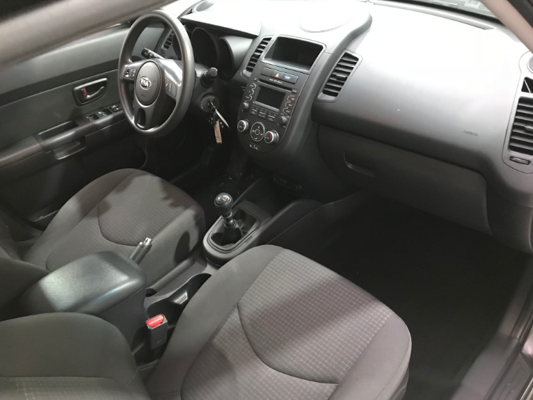 Used-2013-Kia-Soul-6-Speed-Manual
