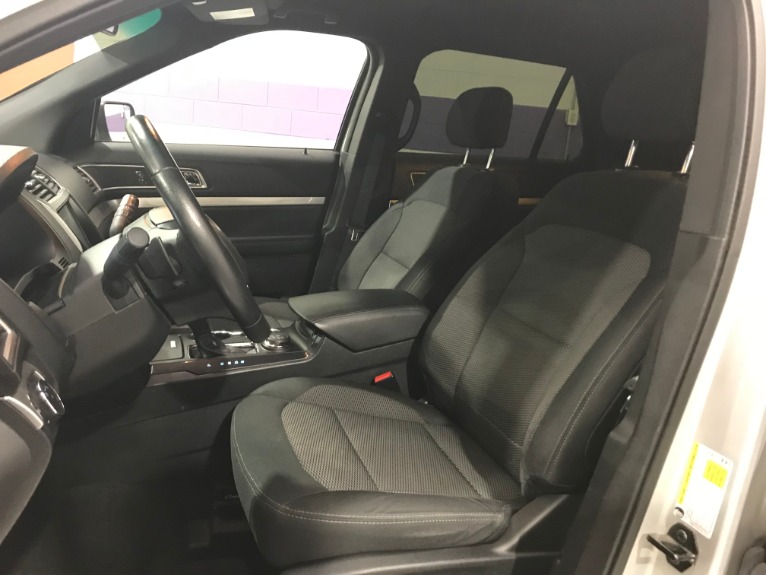 Used-2016-Ford-Explorer-XLT-AWD