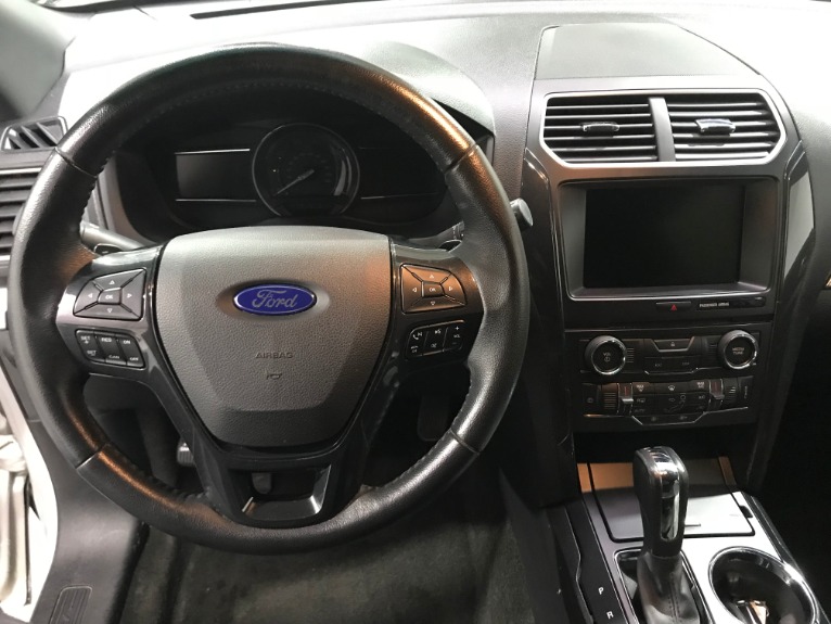 Used-2016-Ford-Explorer-XLT-AWD