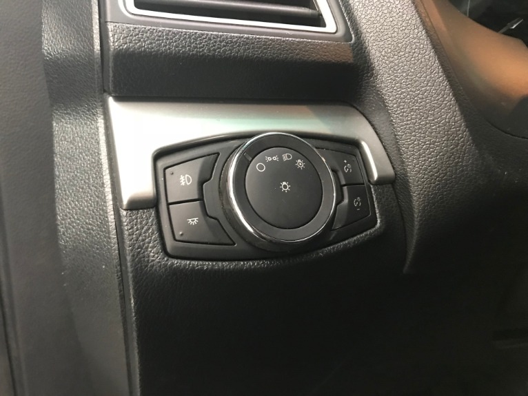 Used-2016-Ford-Explorer-XLT-AWD