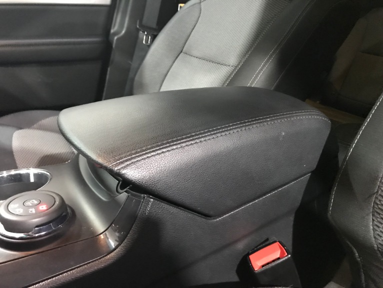 Used-2016-Ford-Explorer-XLT-AWD
