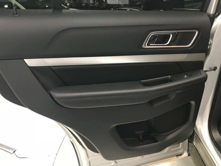 Used-2016-Ford-Explorer-XLT-AWD