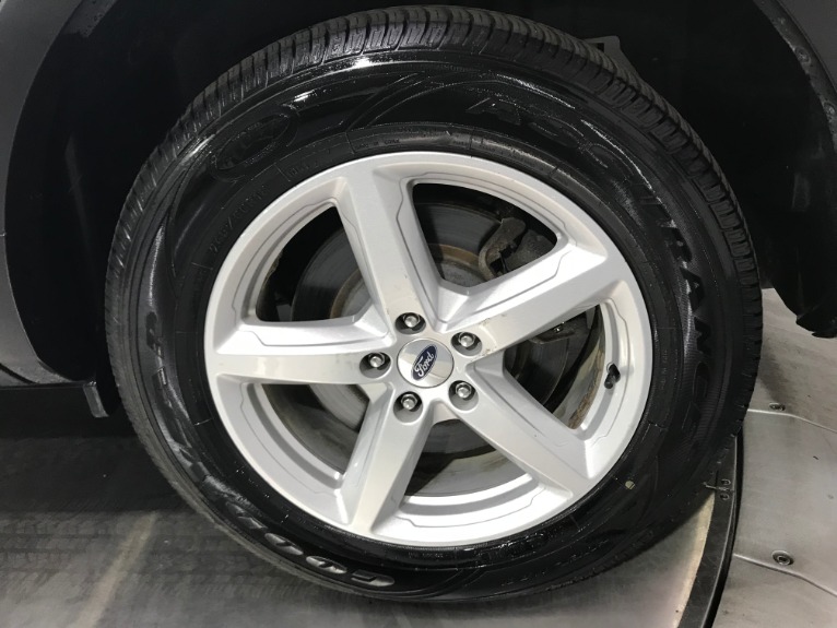 Used-2016-Ford-Explorer-XLT-AWD