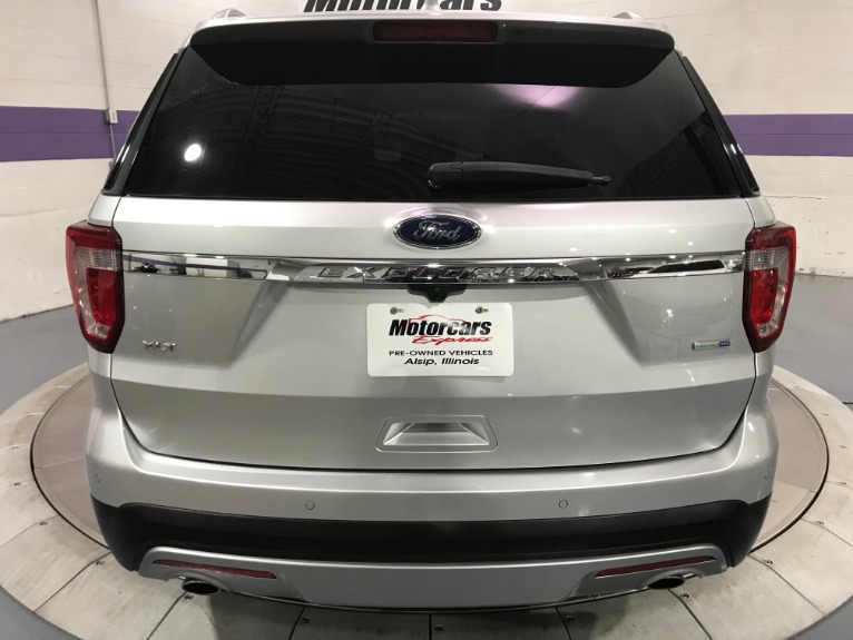 Used-2016-Ford-Explorer-XLT-AWD