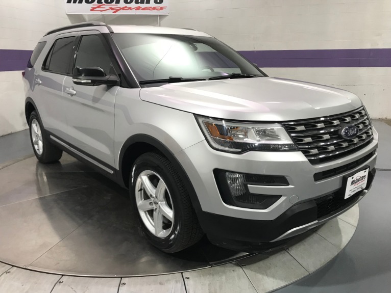 Used-2016-Ford-Explorer-XLT-AWD