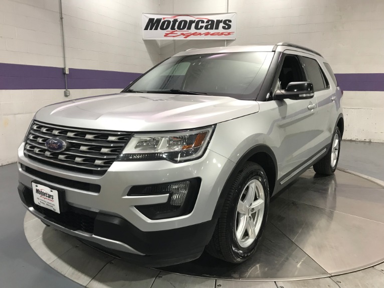 Used-2016-Ford-Explorer-XLT-AWD