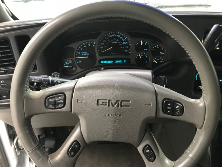 Used-2004-GMC-Yukon-Denali-AWD-Limited-Edition