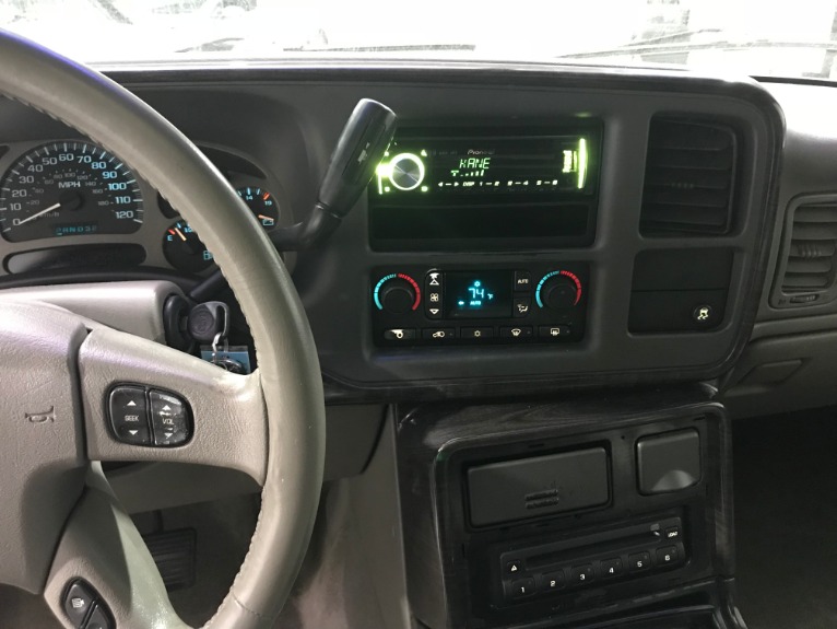 Used-2004-GMC-Yukon-Denali-AWD-Limited-Edition