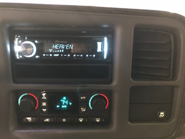 Used-2004-GMC-Yukon-Denali-AWD-Limited-Edition