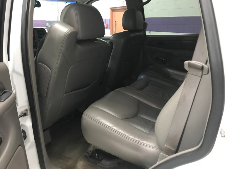 Used-2004-GMC-Yukon-Denali-AWD-Limited-Edition