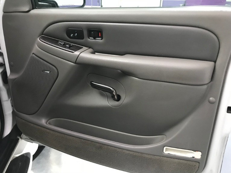 Used-2004-GMC-Yukon-Denali-AWD-Limited-Edition