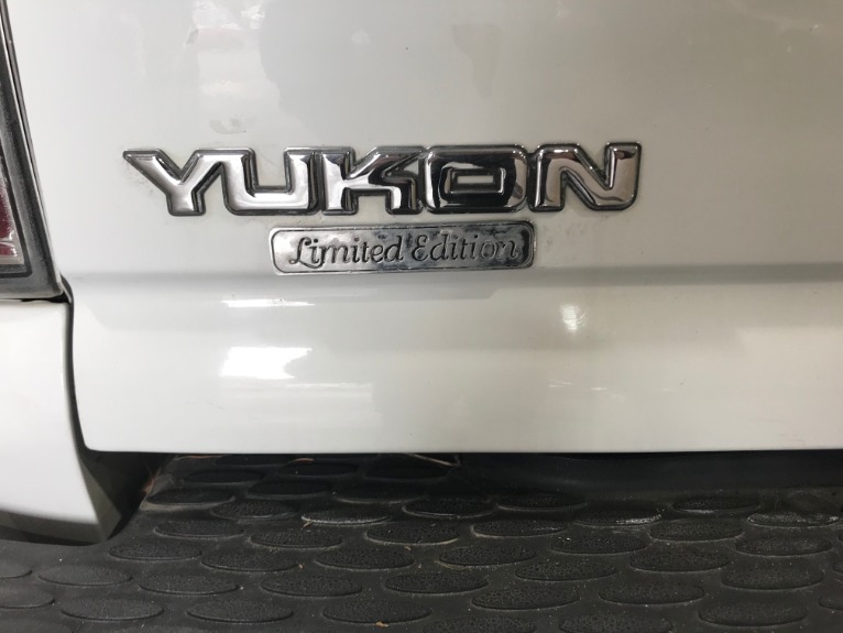 Used-2004-GMC-Yukon-Denali-AWD-Limited-Edition