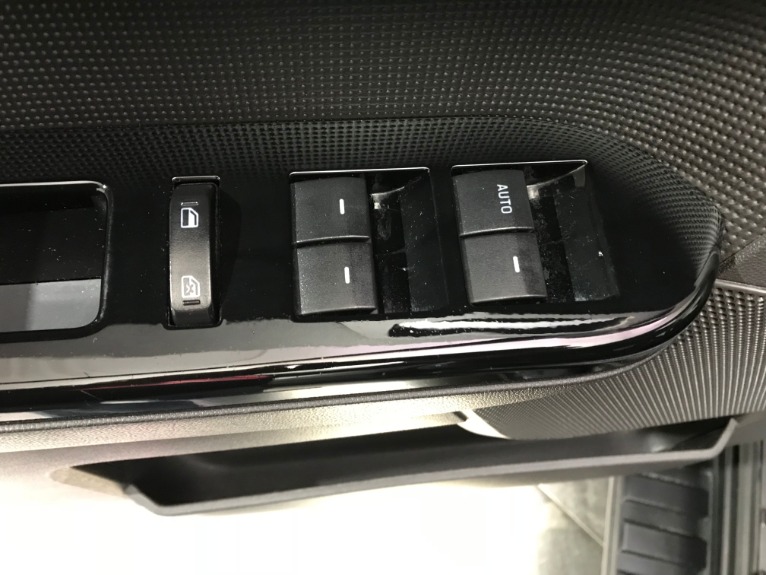 Used-2011-Ford-Escape-XLT
