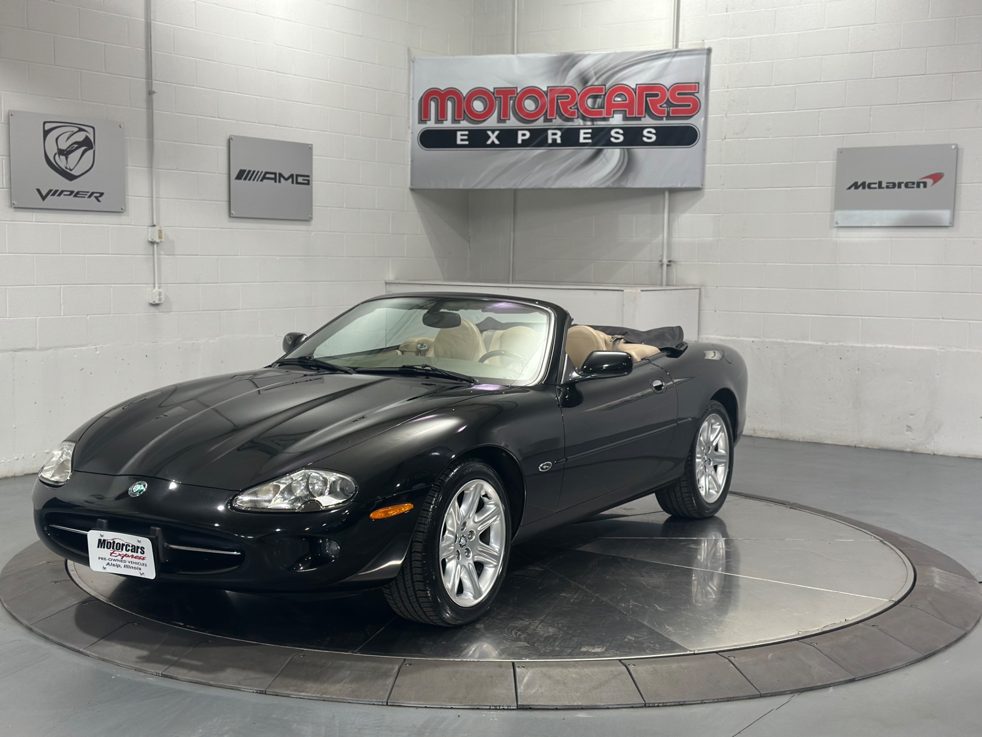 2000 Jaguar XK XK8's photo