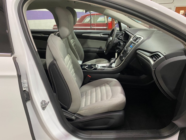 Used-2014-Ford-Fusion-Hybrid-S-FWD