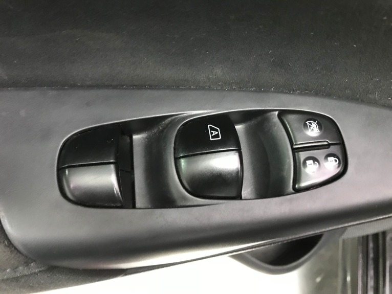 Used-2014-Nissan-Sentra-SR