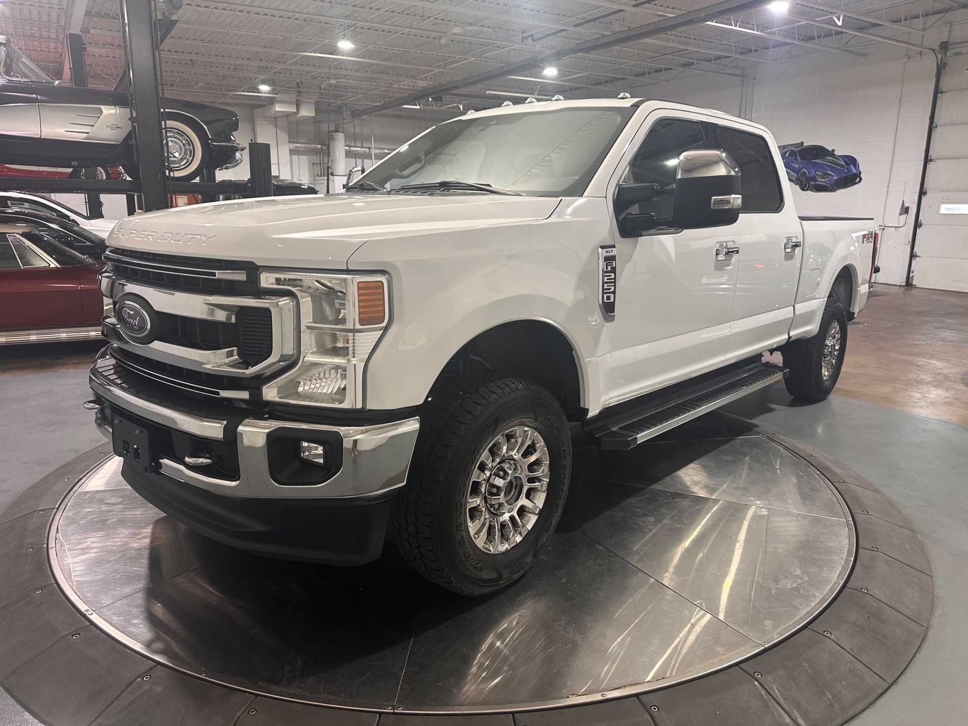 2022 Ford F-250 XLT 4x4 Crew Cab 6-3/4' Box's photo