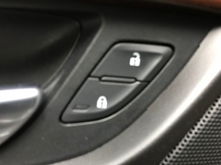 Used-2015-Cadillac-Escalade-ESV